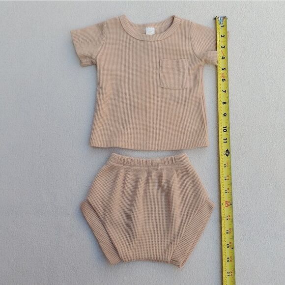Shein waffle knit short sleeve shirt and briefs set Size 9-12 Months - Picture 2 of 9